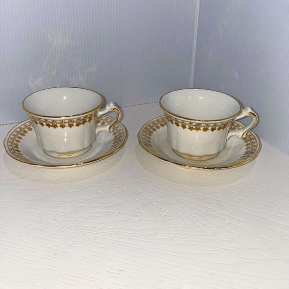 Laughlin China Semi Vitreousus Colonial Elizabethan Classic Tea Cup Saucer - Picture 1 of 14